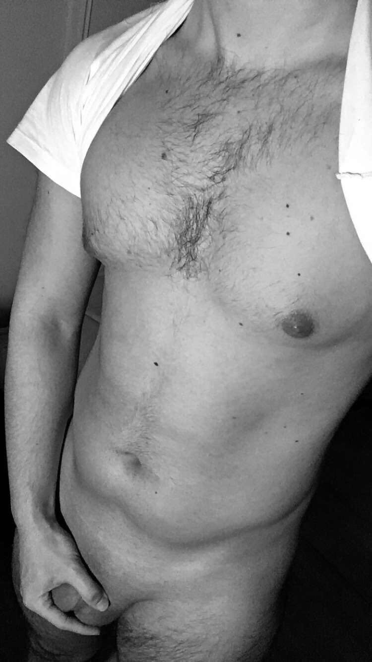 BAISE MINET TRES GROSSE BITE Gay rebeu paris branle cam gay