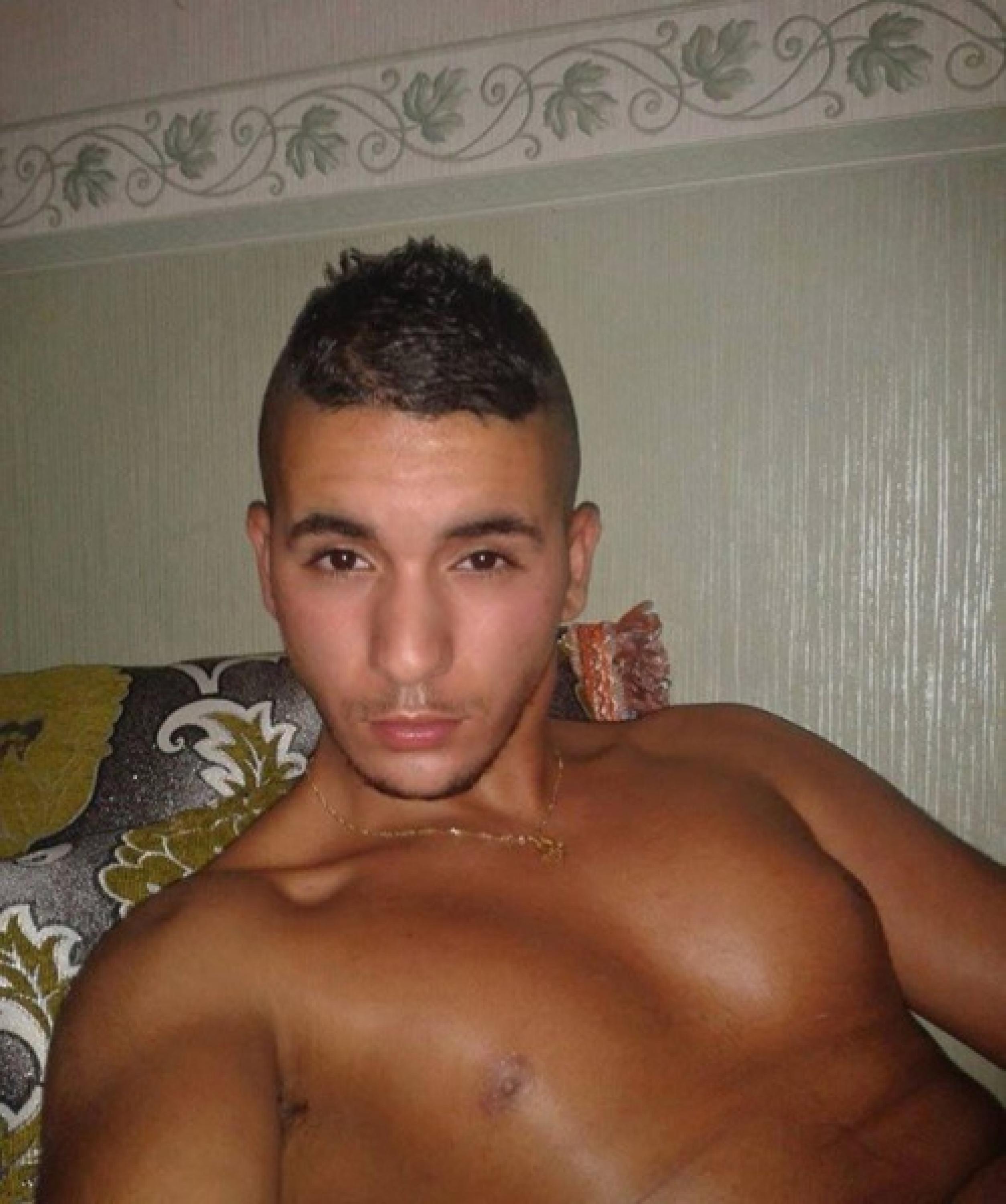 Grosse bite de pd plan cul gay passif Grosse bite pour mature mec gay limoges