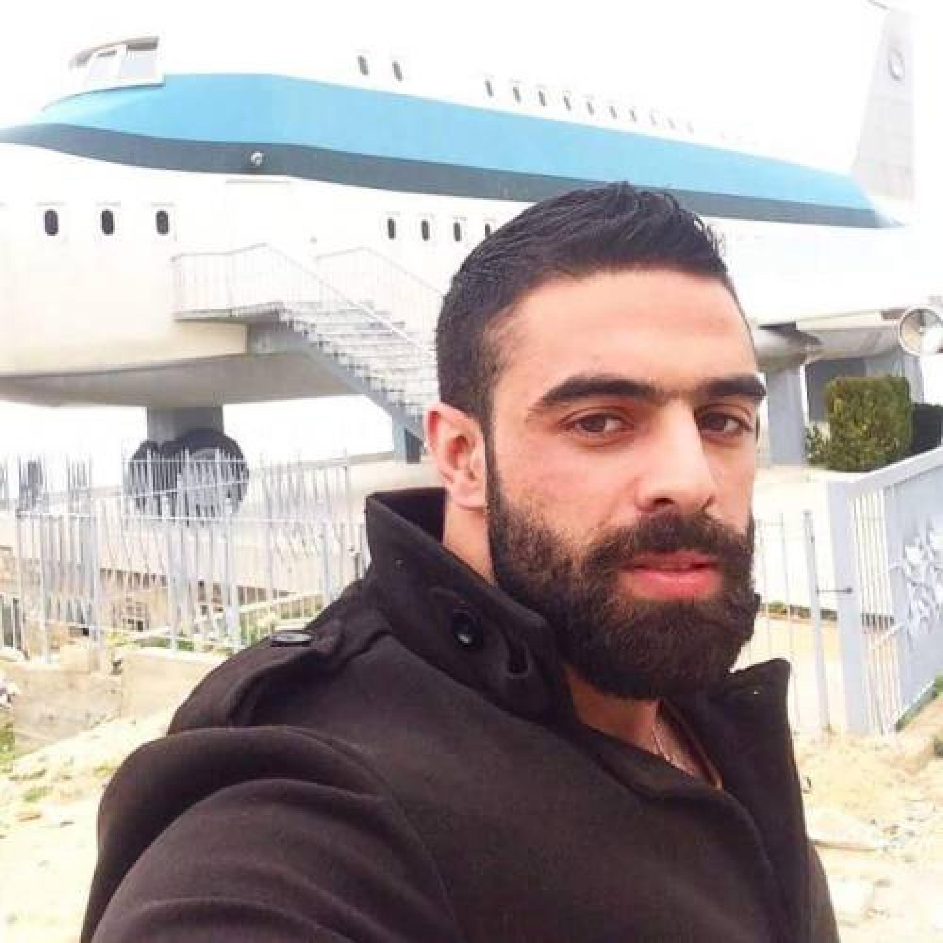 https://www.arabe-gay.com/wp-content/uploads/2017/10/1506989632.jpg
