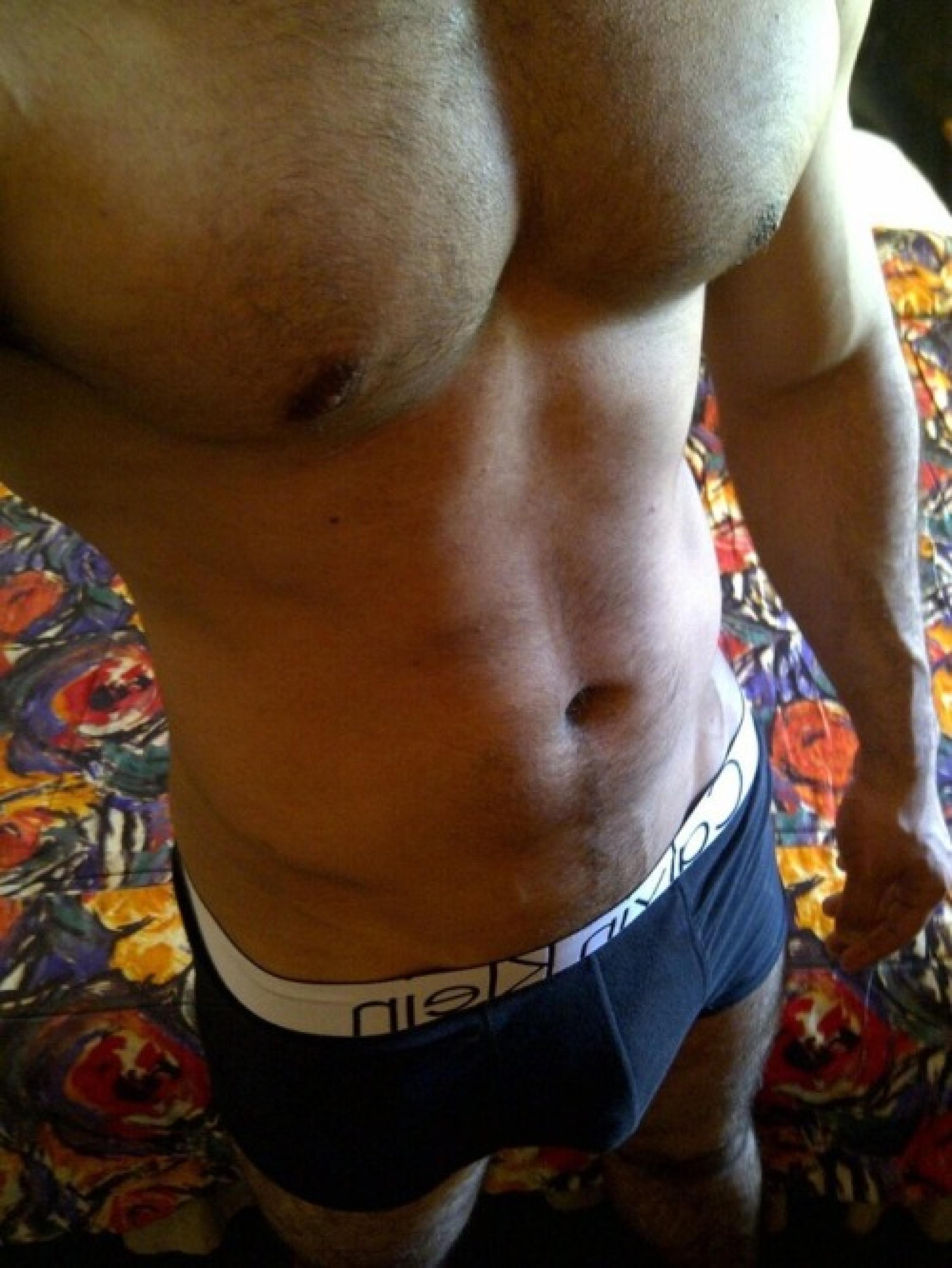 https://www.arabe-gay.com/wp-content/uploads/2017/10/1506989675.jpg