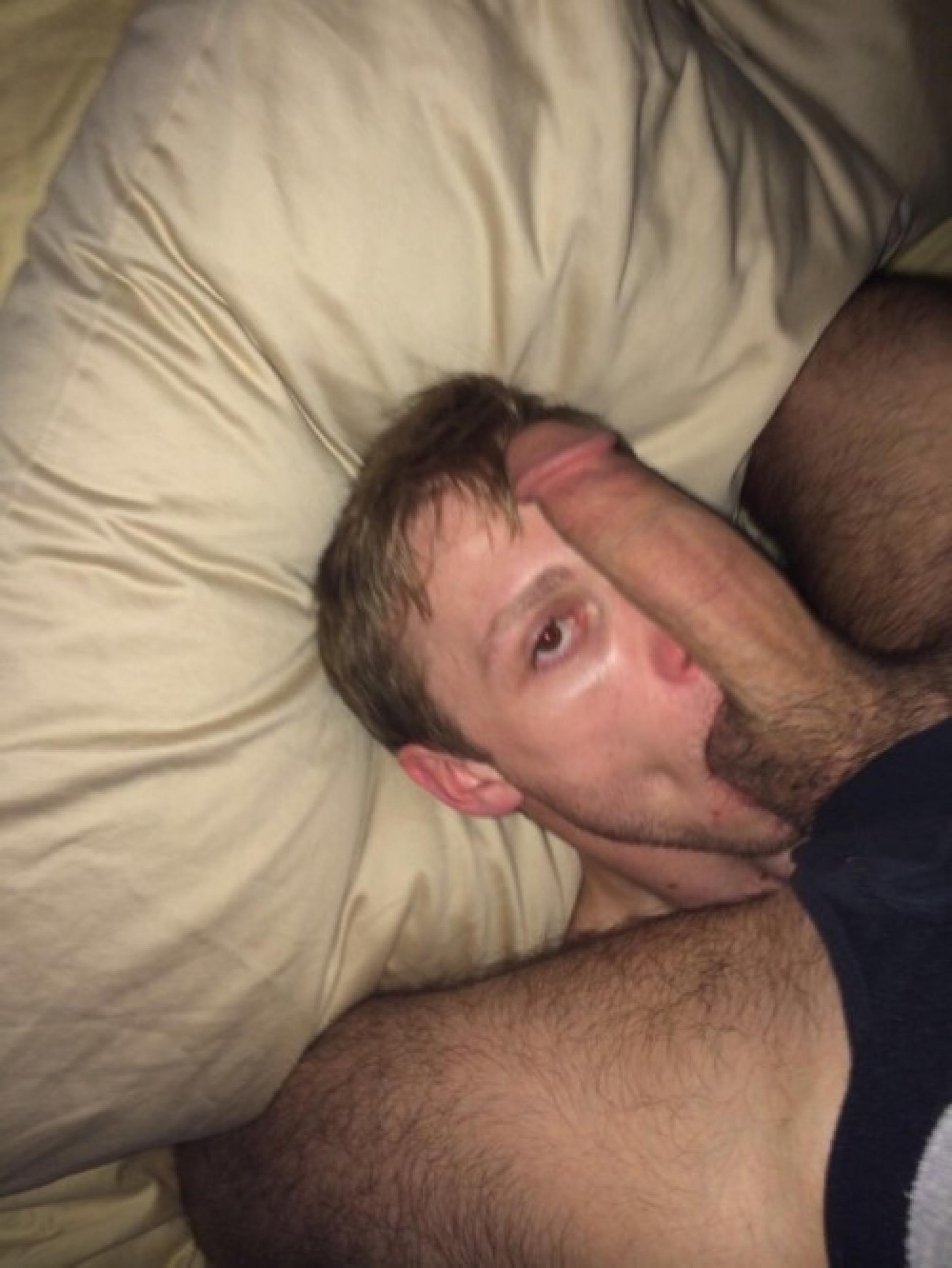 https://www.arabe-gay.com/wp-content/uploads/2017/10/1506989981.jpg