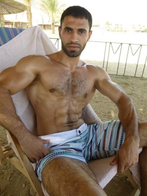 https://www.arabe-gay.com/wp-content/uploads/2019/03/tumblr_ophqwyyuOE1vxdzxao1_500.jpg