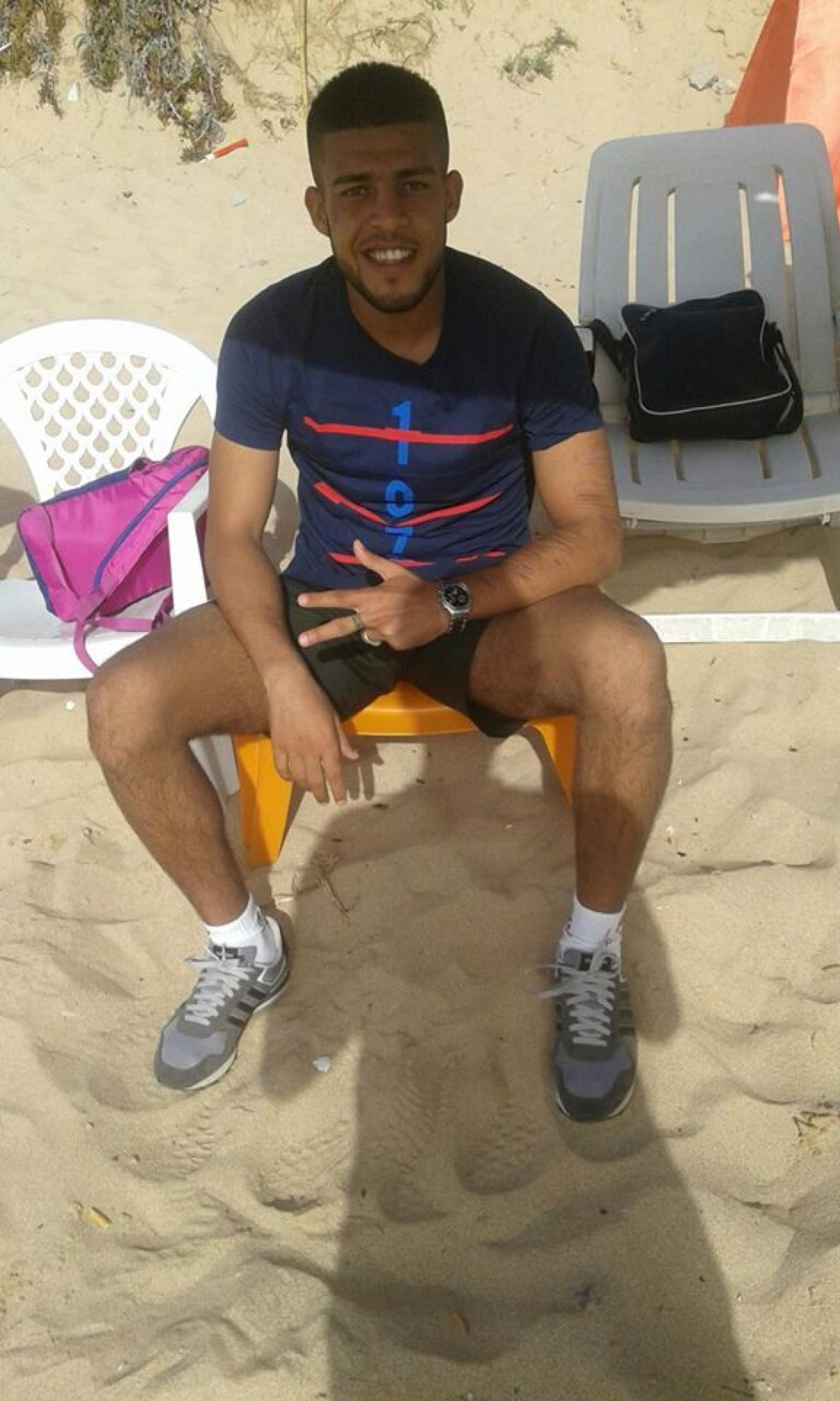 https://www.arabe-gay.com/wp-content/uploads/2019/04/1555944124.jpg