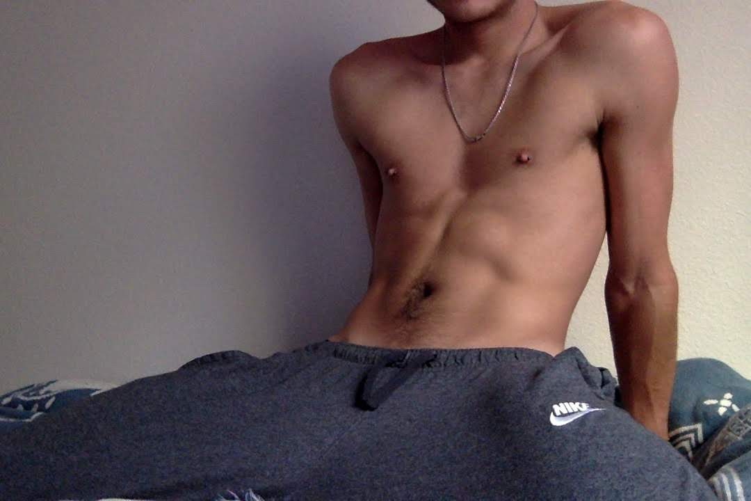 https://www.arabe-gay.com/wp-content/uploads/2019/04/lascars-gays-24.jpg